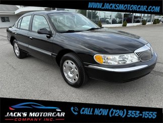 Used 2002 Lincoln Continental image 1