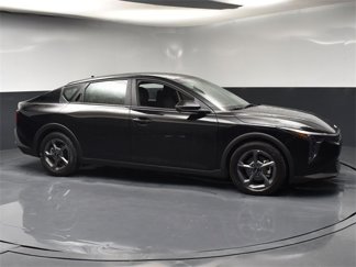Used 2025 Kia K4 LXS image 1