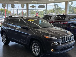 Used 2014 Jeep Cherokee Latitude w/ Comfort/Convenience Group image 1