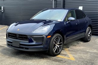 Certified 2023 Porsche Macan Turbo image 1