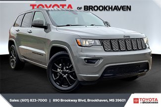 Used 2020 Jeep Grand Cherokee Altitude image 1