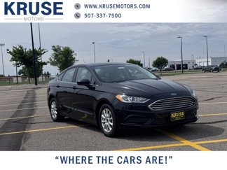 Used 2017 Ford Fusion S image 1