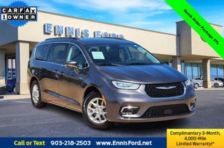 Used 2022 Chrysler Pacifica Touring-L image 1
