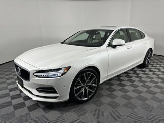 Used 2018 Volvo S90 T5 Momentum w/ Convenience Package image 1