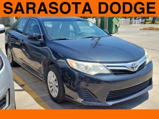 Used 2014 Toyota Camry L image 1