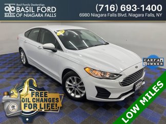 Used 2019 Ford Fusion SE image 1