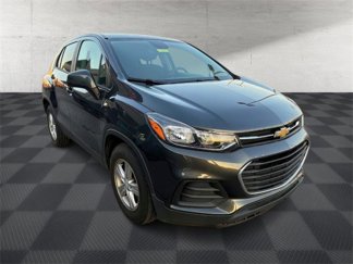 Used 2019 Chevrolet Trax LS w/ Tint and Cruise Package image 1