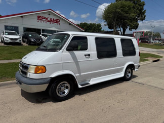 Used 2001 Dodge B1500 image 1
