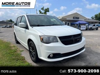 Used 2018 Dodge Grand Caravan SE image 1