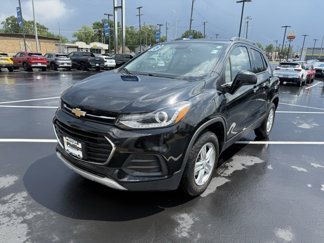Used 2018 Chevrolet Trax LT w/ LT Convenience Package image 1