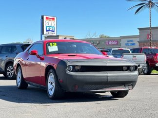 Used 2013 Dodge Challenger SXT image 1