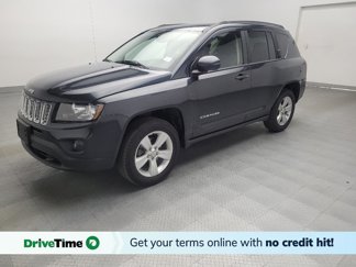 Used 2015 Jeep Compass Latitude image 1