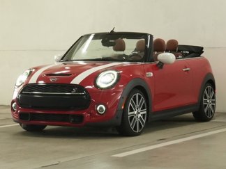 Used 2021 MINI Cooper S w/ Driver Assistance Package image 1