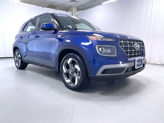 Used 2022 Hyundai Venue Limited video 1