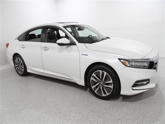 Used 2020 Honda Accord Touring image 1