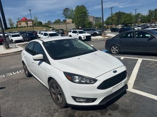 Used 2018 Ford Focus SE w/ SE Appearance Package image 1