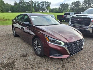 Used 2024 Nissan Altima 2.5 SV image 1
