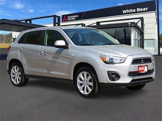 Used 2015 Mitsubishi Outlander Sport ES image 1