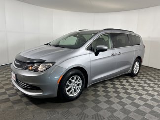 Used 2020 Chrysler Voyager Lxi image 1