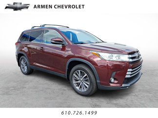 Used 2019 Toyota Highlander XLE image 1