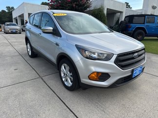 Used 2019 Ford Escape S image 1