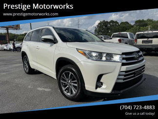 Used 2018 Toyota Highlander XLE image 1