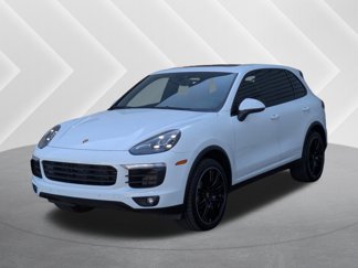 Used 2016 Porsche Cayenne S image 1