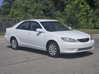Used 2005 Toyota Camry LE image 1