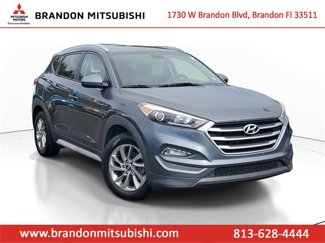 Used 2017 Hyundai Tucson SE image 1