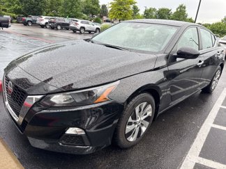 Used 2022 Nissan Altima 2.5 S image 1