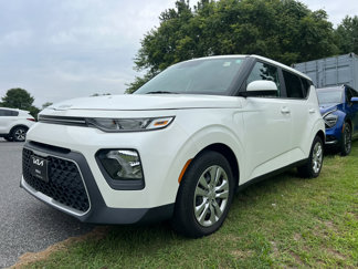 Used 2022 Kia Soul LX image 1