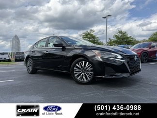 Used 2025 Nissan Altima 2.5 SV image 1