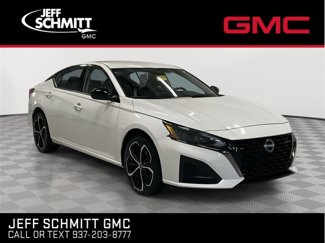 Used 2024 Nissan Altima 2.5 SR image 1