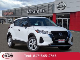 New 2025 Nissan Kicks Play S image 1