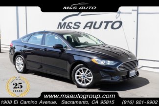 Used 2019 Ford Fusion SE image 1
