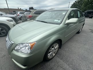 Used 2009 Toyota Avalon XLS image 1