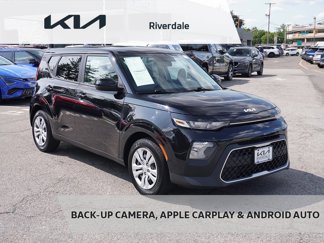 Used 2022 Kia Soul LX image 1