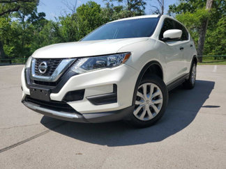 Used 2017 Nissan Rogue S image 1