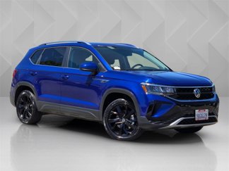 Used 2022 Volkswagen Taos SE image 1