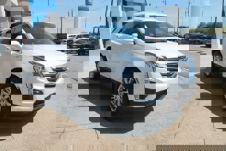 Used 2017 Cadillac XT5 FWD image 1