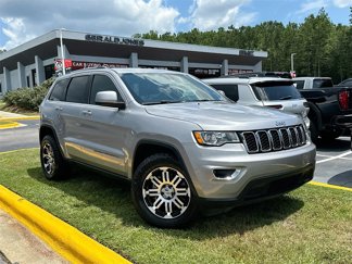 Used 2021 Jeep Grand Cherokee Laredo X image 1