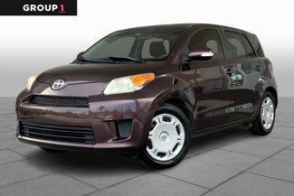 Used 2014 Scion xD image 1