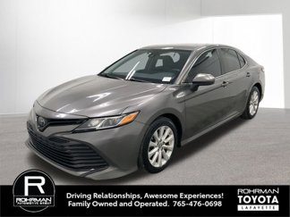 Used 2019 Toyota Camry LE image 1