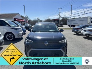 New 2025 Volkswagen Taos SE image 1