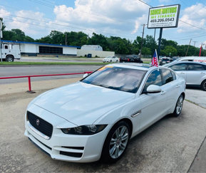 Used 2019 Jaguar XE image 1