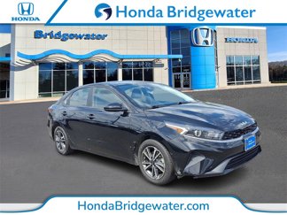 Used 2022 Kia Forte LXS image 1