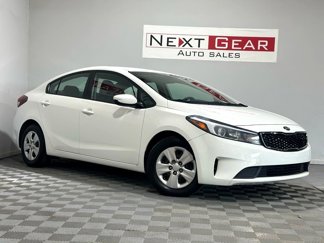 Used 2017 Kia Forte LX image 1