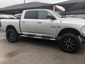 Used 2016 RAM 1500 Lone Star image 1