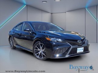Used 2023 Toyota Camry SE image 1