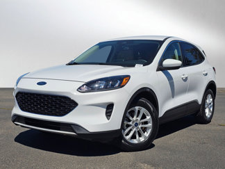Used 2020 Ford Escape SE image 1